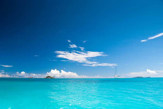 Seychellen im Dezember - spiegelglattes Meer dank Nordwestmonsum